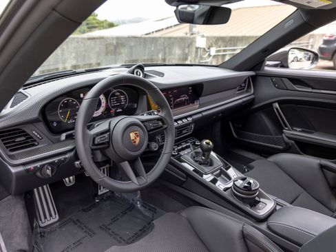 Certified 2026 Porsche 911 GT3 RWD image 4