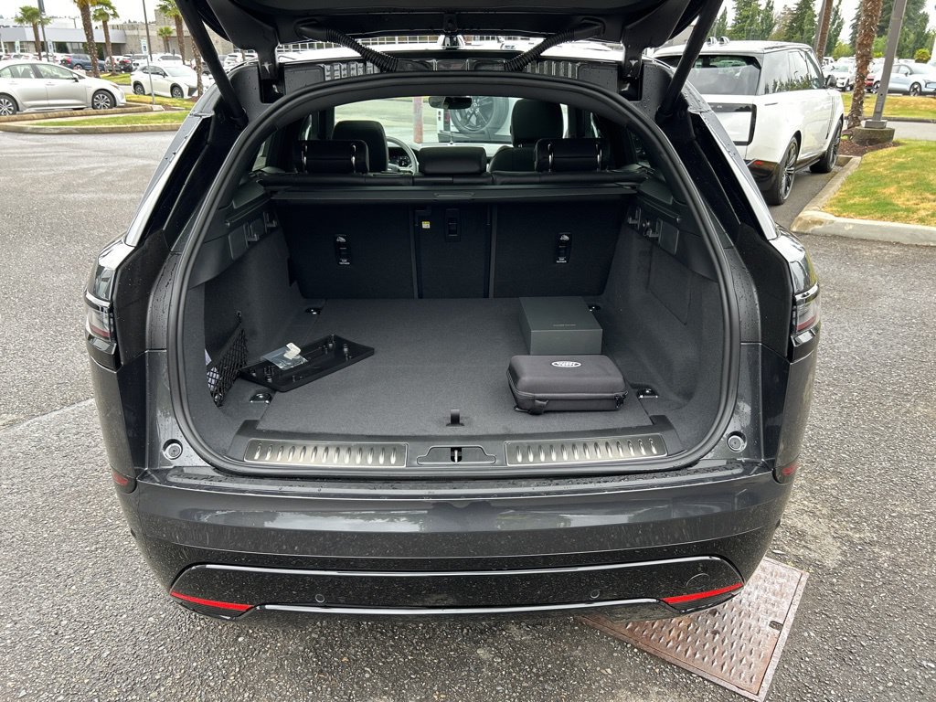 New 2026 Land Rover Range Rover Velar Dynamic SE AWD/4WD image 16