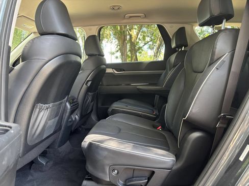 Used 2025 Hyundai Palisade SEL FWD image 24