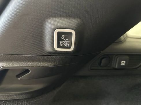 Used 2024 Jeep Grand Cherokee Summit AWD/4WD image 22