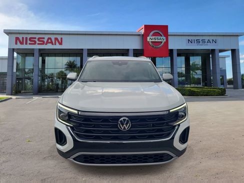Used 2024 Volkswagen Atlas Cross Sport SEL AWD/4WD image 6