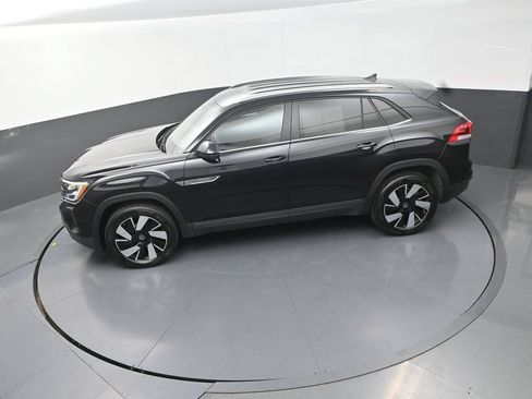 Used 2026 Volkswagen Atlas Cross Sport SE AWD/4WD image 18