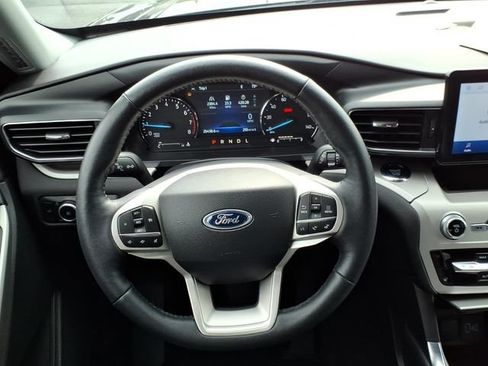 Certified 2023 Ford Explorer XLT w/ Equipment Group 202A AWD/4WD image 12