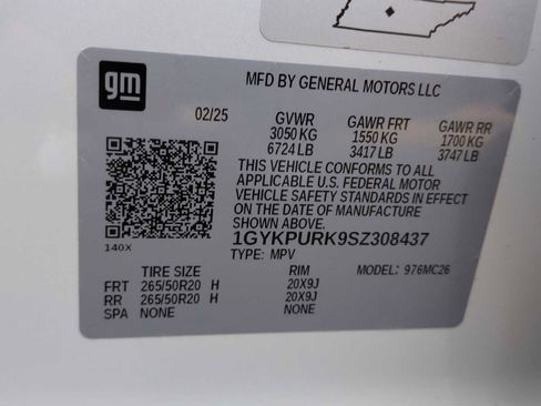 New 2025 Cadillac Lyriq Sport image 30