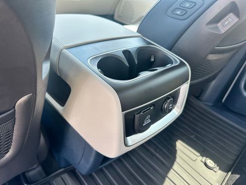New 2026 Kia Carnival SX Prestige FWD image 23