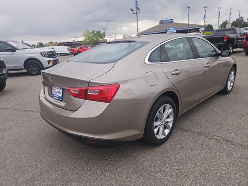 Used 2025 Chevrolet Malibu LT FWD image 5