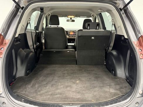 Used 2013 Toyota RAV4 LE image 22