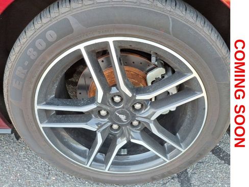 Used 2018 Ford Mustang Coupe RWD image 9