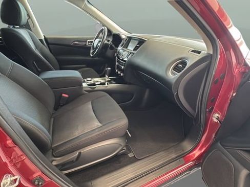 Used 2017 Nissan Pathfinder SV AWD/4WD image 24
