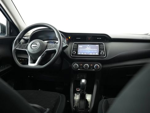 Used 2022 Nissan Kicks S FWD image 10