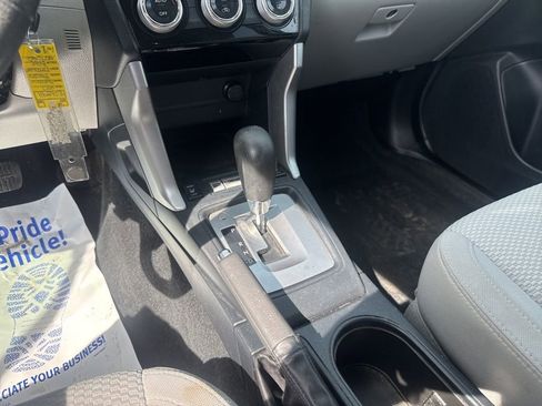 Used 2017 Subaru Forester 2.5i Premium w/ All-Weather Package image 15