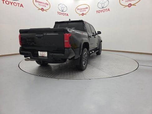 Used 2024 Toyota Tacoma TRD Sport image 8