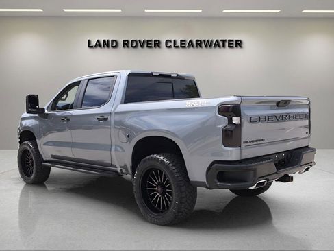 Used 2022 Chevrolet Silverado 1500 LT Trail Boss w/ Convenience Package II AWD/4WD image 3
