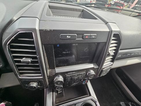 Used 2019 Ford F350 XLT w/ XLT Premium Package AWD/4WD image 22