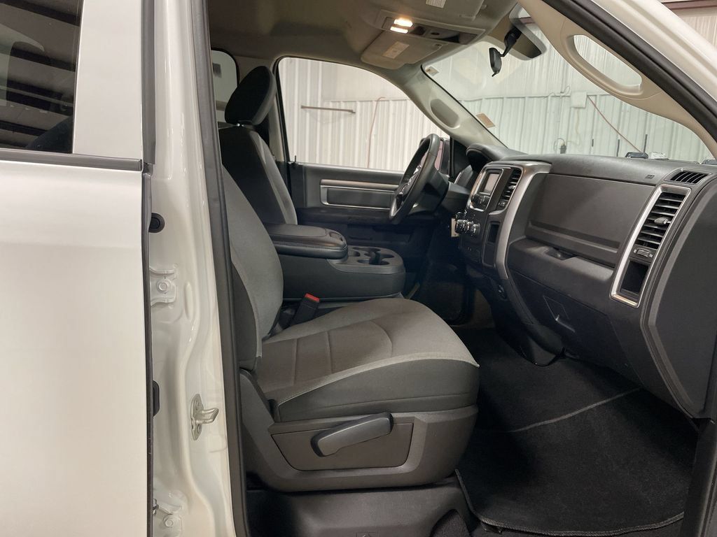 Used 2024 RAM 1500 Classic SLT AWD/4WD image 25