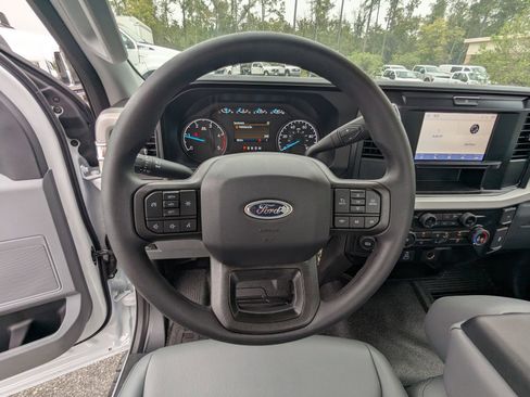 New 2025 Ford F550 4x4 Regular Cab Super Duty image 18