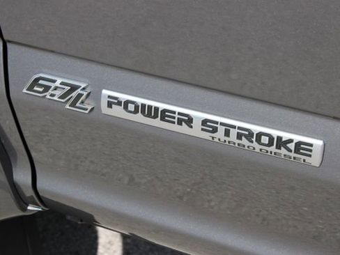 Used 2022 Ford F450 XLT w/ FX4 Off-Road Package image 18