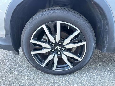 Used 2022 Honda Pilot Touring image 8