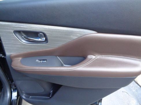 Used 2015 Nissan Murano Platinum w/ Platinum Technology Package AWD/4WD image 17
