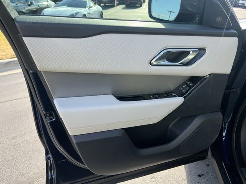 Certified 2022 Land Rover Range Rover Velar R-Dynamic S image 14