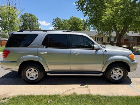 Used 2004 Toyota Sequoia Limited AWD/4WD image 6