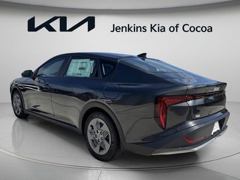 New 2026 Kia K4 FWD image 9