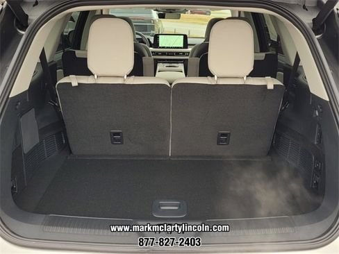 New 2026 Lincoln Aviator Reserve w/ Luxury Package image 8