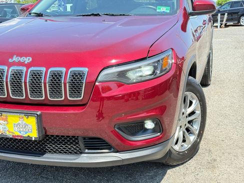 Used 2019 Jeep Cherokee Latitude Plus w/ Comfort/Convenience Group AWD/4WD image 93