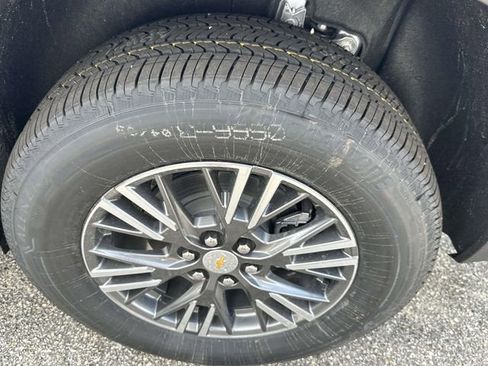 New 2026 Chevrolet Traverse LT FWD image 19