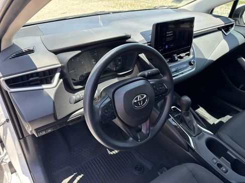 Used 2023 Toyota Corolla LE FWD image 13
