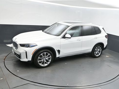 Used 2026 BMW X5 sDrive40i w/ Parking Assistance Package RWD image 29