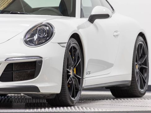Used 2019 Porsche 911 Carrera GTS RWD image 7