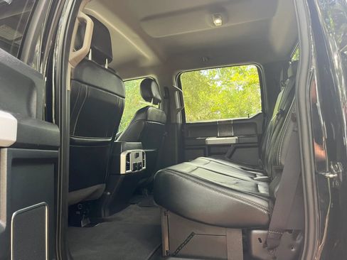 Used 2018 Ford F250 Lariat w/ Lariat Value Package AWD/4WD image 17