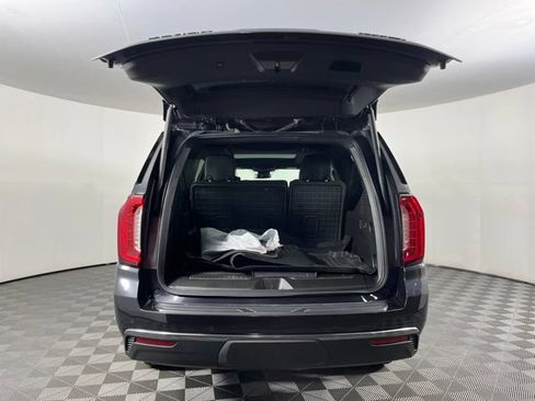 Used 2024 GMC Yukon XL AT4 w/ Technology Package AWD/4WD image 49