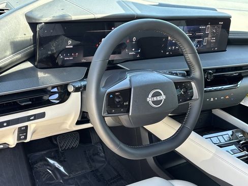 New 2025 Nissan Murano SV image 7