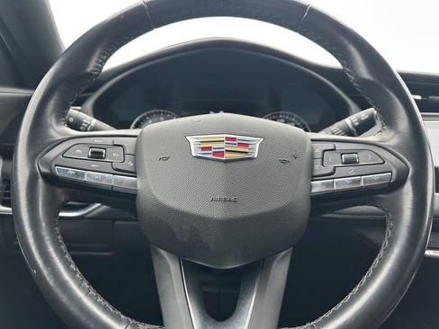 Used 2021 Cadillac XT4 Premium Luxury image 23