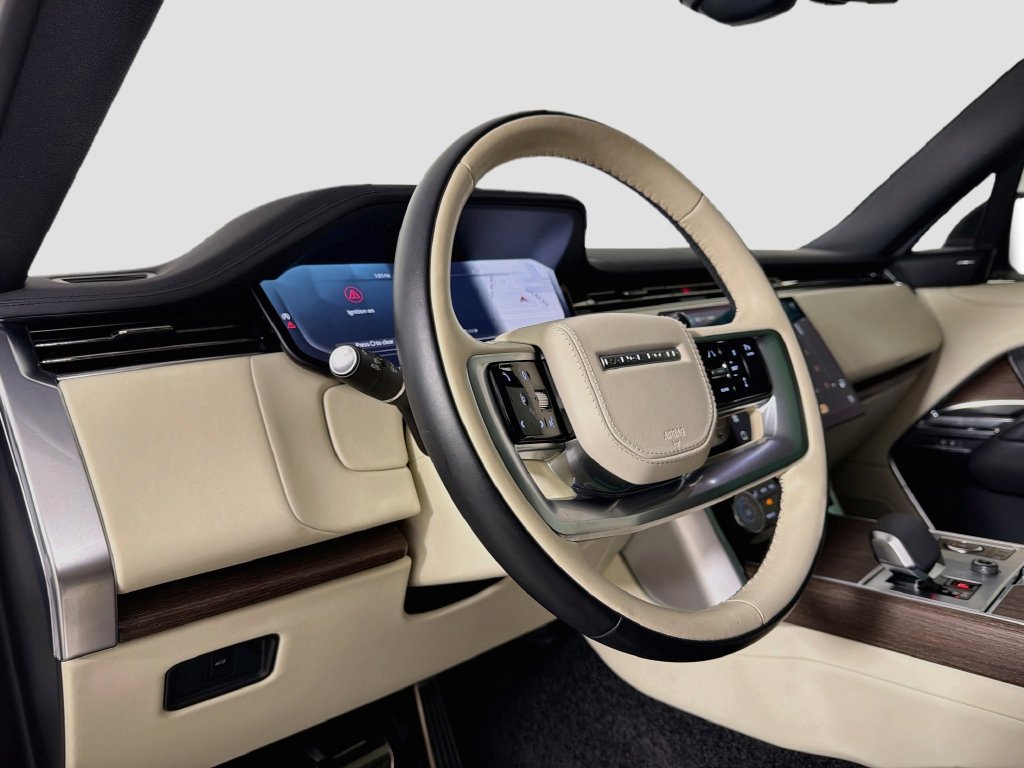 Used 2023 Land Rover Range Rover SE AWD/4WD image 9