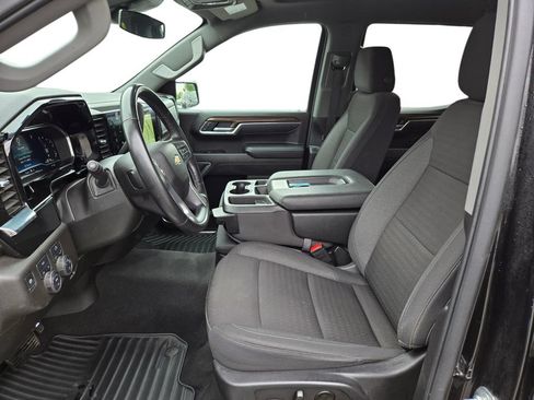Used 2025 Chevrolet Silverado 1500 LT AWD/4WD image 17