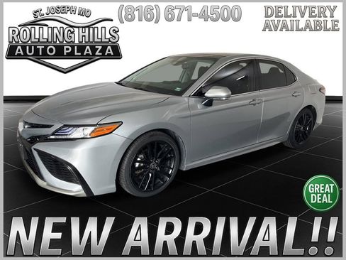 Used 2023 Toyota Camry XSE w/ Cold Weather Package FWD image 1