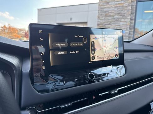 New 2026 Mitsubishi Outlander SE image 8