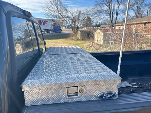 Used 2001 Ford F350 XLT image 9