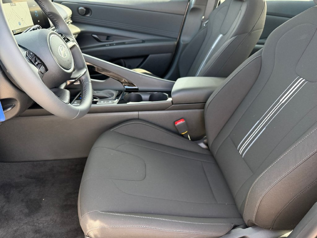 New 2026 Hyundai Elantra SEL FWD image 10