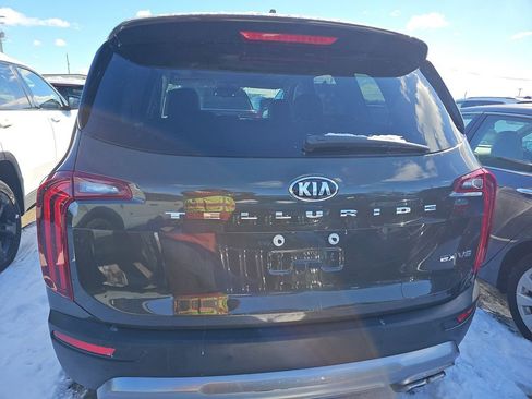 Used 2021 Kia Telluride EX w/ EX Premium Package image 5