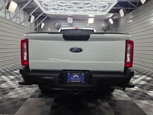 Used 2025 Ford F250 XL w/ F-250 >10K GVWR Package AWD/4WD image 7