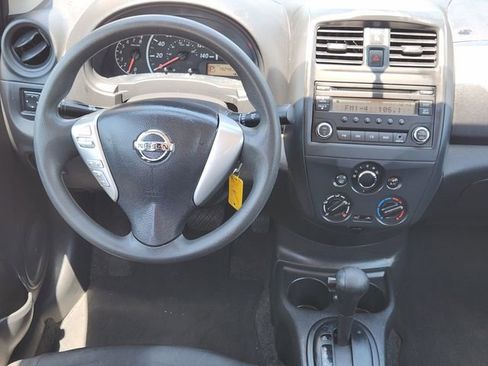 Used 2016 Nissan Versa S FWD image 25