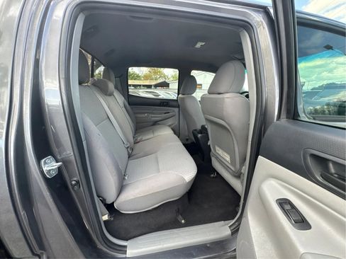 Used 2012 Toyota Tacoma 4x4 Double Cab w/ SR5 Pkg image 21
