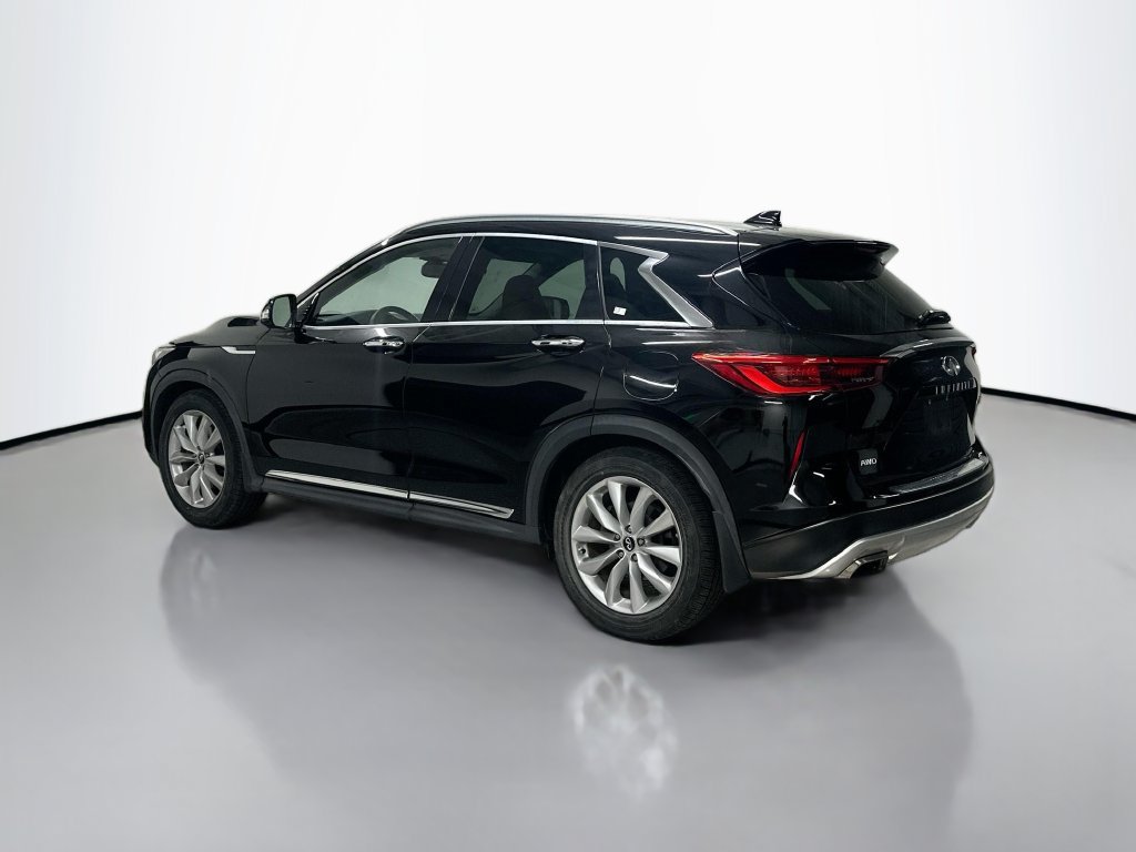 Used 2019 INFINITI QX50 Essential w/ Premium Heat Package AWD/4WD image 3