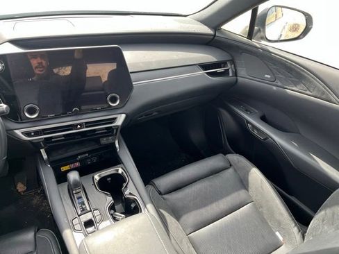 Used 2024 Lexus RX 450h AWD w/ Convenience Package image 13