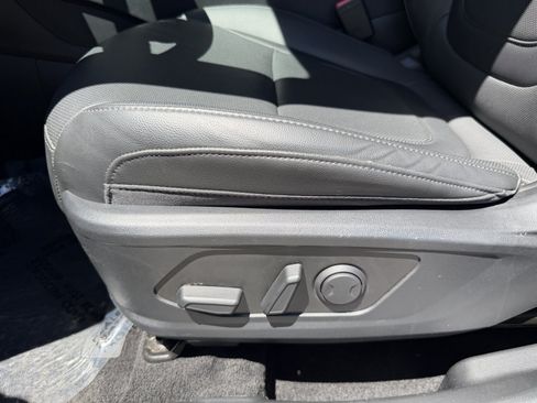 Used 2025 Hyundai Santa Cruz SEL FWD image 29