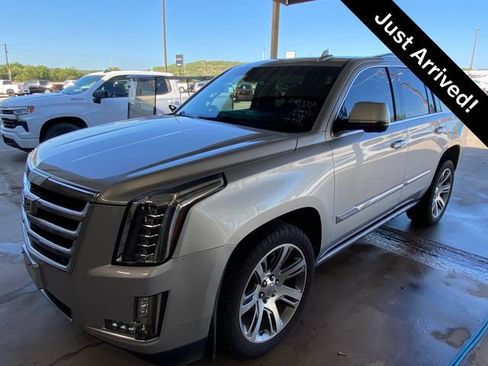 Used 2016 Cadillac Escalade Premium AWD/4WD image 1